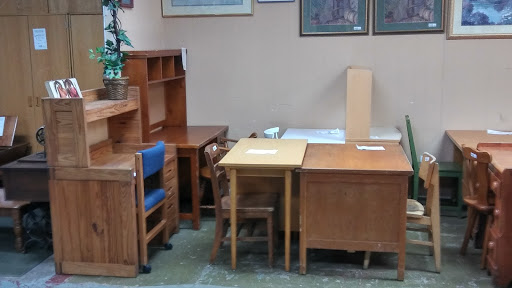 Used Furniture Store «Re-Source york Indoor Yardsale», reviews and photos, 405 Carlisle Ave, York, PA 17404, USA