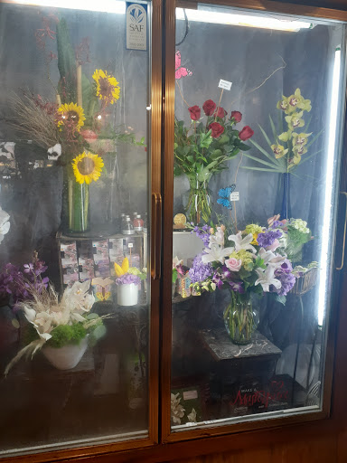 Florist «Belle Fleur», reviews and photos, 333 Alcazar Ave, Coral Gables, FL 33134, USA