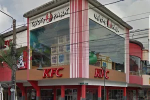 KFC - Quevedo image