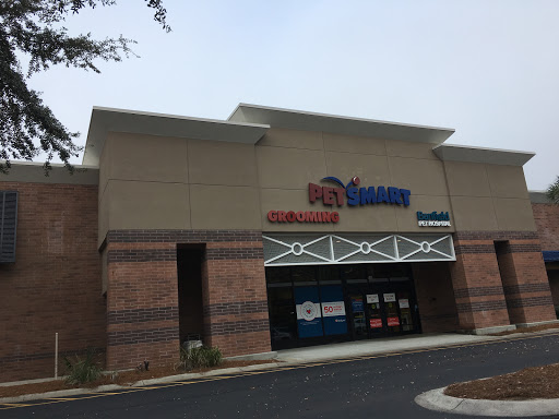 Pet Supply Store «PetSmart», reviews and photos, 30 Malphrus Rd, Bluffton, SC 29910, USA