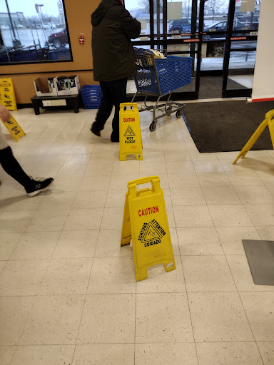 Pet Supply Store «PetSmart», reviews and photos, 3450 N Morrison Rd, Muncie, IN 47304, USA