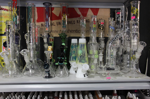 Vaporizer Store «Amsterdam Smoke Shop», reviews and photos, 990 S Seguin Ave a, New Braunfels, TX 78130, USA