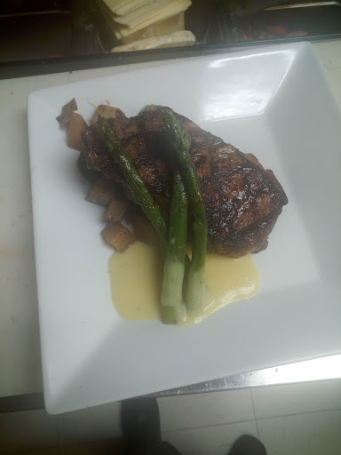 Restaurant «Matterhorn Restaurant», reviews and photos, 4969 Mountain Rd, Stowe, VT 05672, USA