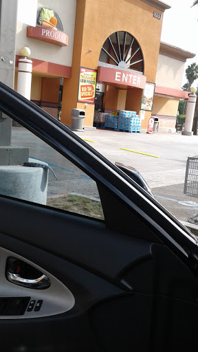 Grocery Store «Superior Grocers», reviews and photos, 1033 Long Beach Blvd, Long Beach, CA 90813, USA