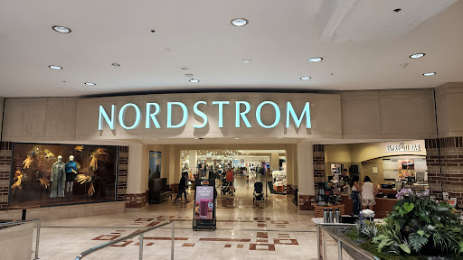 Nordstrom Montgomery Mall, 7111 Democracy Blvd, Bethesda, MD 20817, USA, 