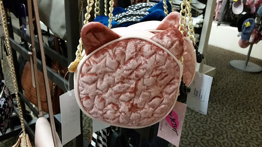 Shoe Store «DSW Designer Shoe Warehouse», reviews and photos, 1015 Cochrane Rd, Morgan Hill, CA 95037, USA