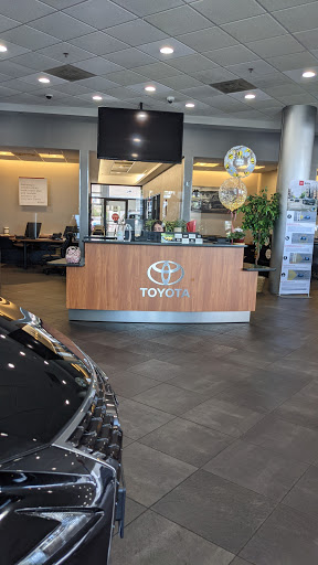 Toyota Dealer «Bredemann Toyota», reviews and photos, 1301 W Dempster St, Park Ridge, IL 60068, USA