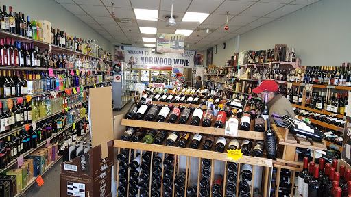 Liquor Store «Norwood Wines & Liquors», reviews and photos, 140 Nahatan St, Norwood, MA 02062, USA