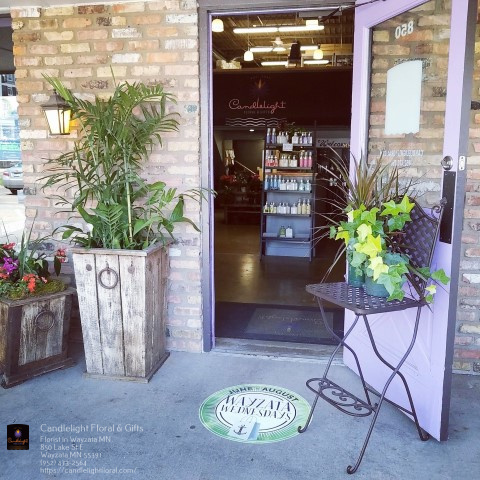 Candlelight Floral & Gifts, 850 Lake St E, Wayzata, MN 55391, USA, 