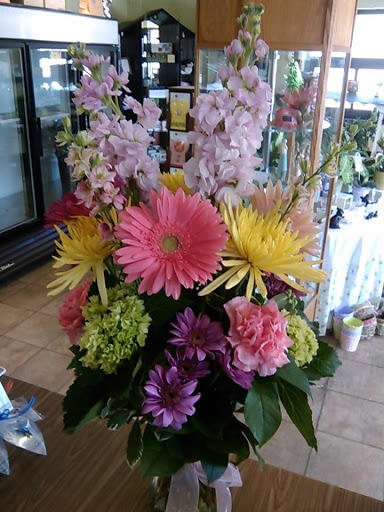 Florist «Forget-Me-Not Florist», reviews and photos, 1083 Park Ave, Cranston, RI 02910, USA