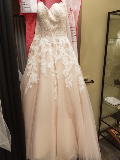 Tuxedo Shop «The Wedding Bell», reviews and photos, 2609 6th Ave, Tacoma, WA 98406, USA