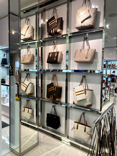 Fashion Accessories Store «Michael Kors», reviews and photos, 1800 Sawgrass Mills Cir #2630, Sunrise, FL 33323, USA