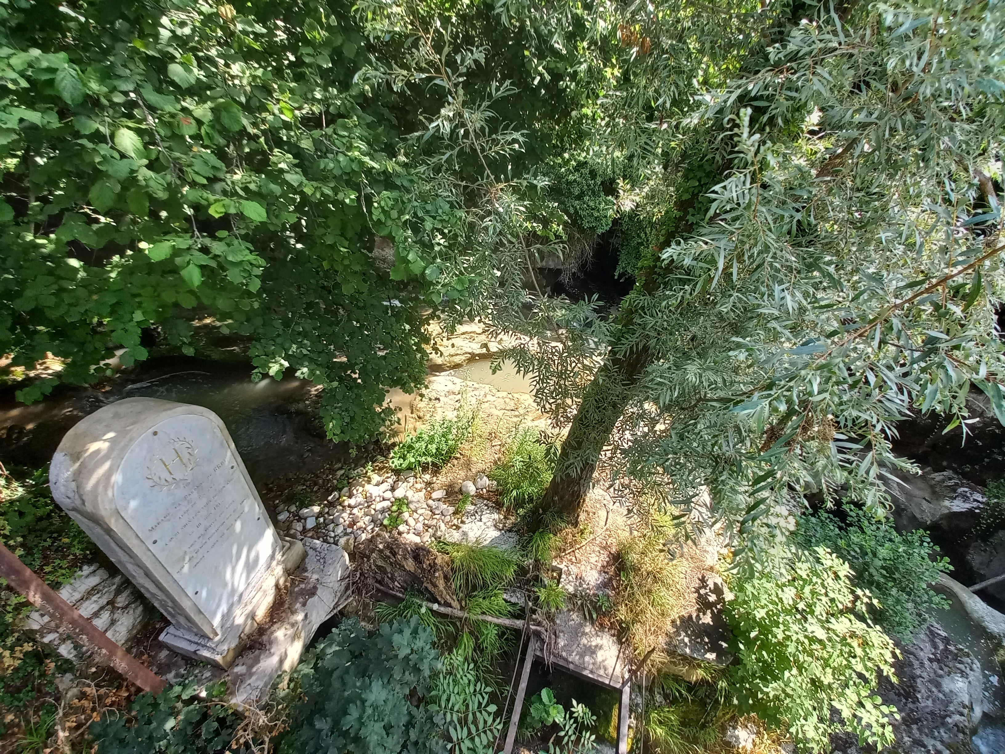 Photo n° 1 de l'avis de mél.2 fait le 31/07/2023 à 19:15
