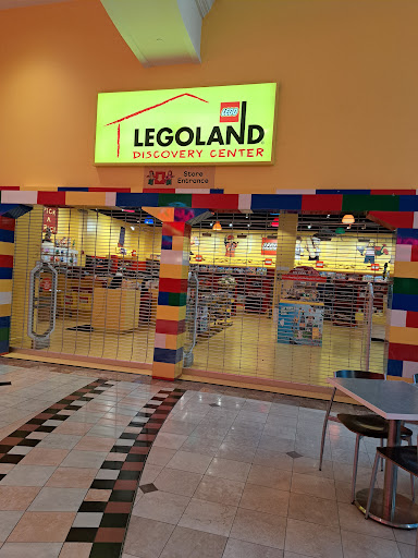 Shopping Mall «Phipps Plaza», reviews and photos, 3500 Peachtree Rd NE, Atlanta, GA 30326, USA