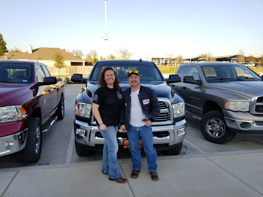Car Dealer «Mike Brown Chrysler Dodge Jeep», reviews and photos, 4970 E Hwy 377, Granbury, TX 76049, USA