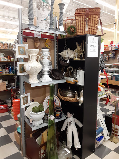 Antique Store «Craftiques Mall - NW Military», reviews and photos, 2375 NW Military Hwy, San Antonio, TX 78231, USA