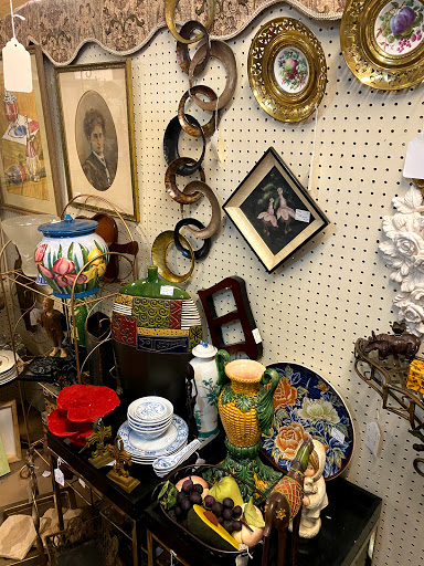 Home Goods Store «Olde Factory», reviews and photos, 139 S Hanover St, Hummelstown, PA 17036, USA