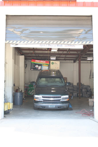 Truck Rental Agency «U-Haul Moving & Storage of Stone Mountain», reviews and photos, 4940 Memorial Dr, Stone Mountain, GA 30083, USA