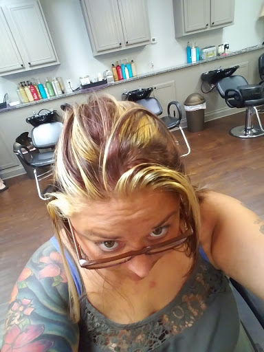 Hair Salon «Five 01 Salon», reviews and photos, 501 Queen City Ave, Tuscaloosa, AL 35401, USA