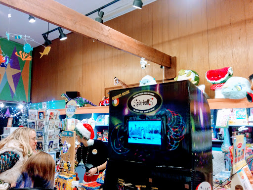 Toy Store «Alakazam Toys & Gifts», reviews and photos, 100 E Main St, Charlottesville, VA 22902, USA