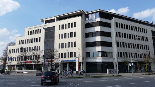 Centrum Medyczne Hanauer Str. 65, 80993 München, Deutschland