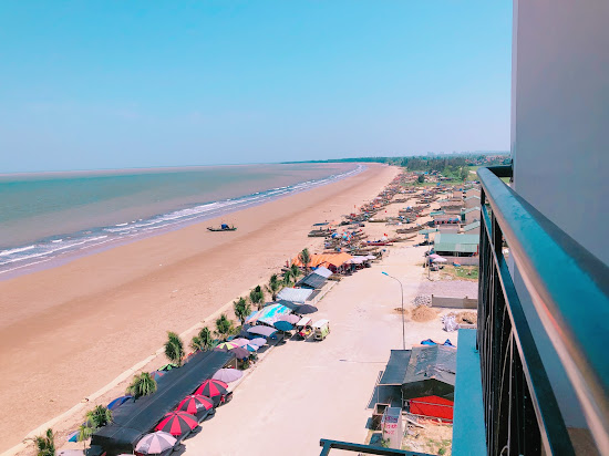 Hoang Thanh Beach