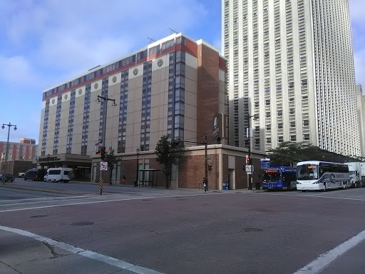 Grocery Store «Grand Avenue Market», reviews and photos, 612 W Wisconsin Ave, Milwaukee, WI 53203, USA