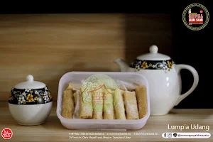 Waroeng Royal Dimsum Food image