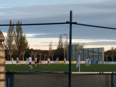 Campo de fútbol Municipal de Sádaba Av. Pirineos, 13, 50670 Sádaba, Zaragoza, España