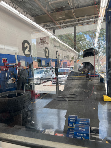 Auto Parts Store «Pep Boys Auto Parts & Service», reviews and photos, 211 NW 82nd Ave, Miami, FL 33126, USA