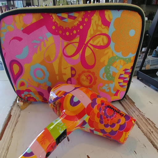 Beauty Salon «Little Red Dress Salon & Boutique», reviews and photos, 21515 WA-410, Bonney Lake, WA 98391, USA