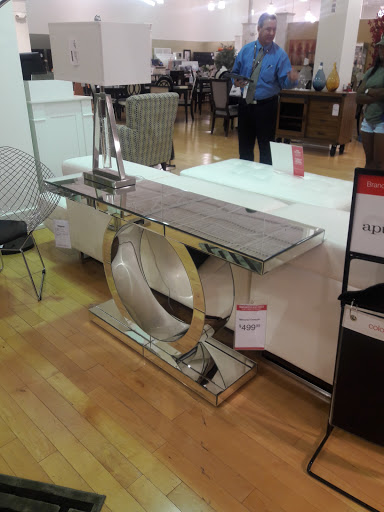 Furniture Store «American Signature Furniture», reviews and photos, 1924 W International Speedway Blvd, Daytona Beach, FL 32114, USA