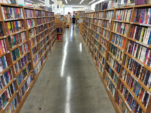 Book Store «Half Price Books», reviews and photos, 39152 Fremont Hub, Fremont, CA 94538, USA