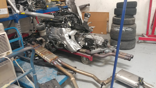 Auto Body Shop «New Look Collision Center», reviews and photos, 102 Corporate Park Dr, Henderson, NV 89074, USA