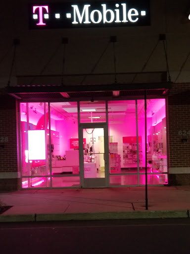 Cell Phone Store «T-Mobile», reviews and photos, 624 Market Pl Blvd, Hamilton Township, NJ 08691, USA