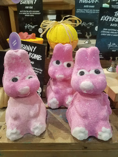 Cosmetics Store «Lush Cosmetics», reviews and photos, 303 Memorial City Way, Houston, TX 77024, USA