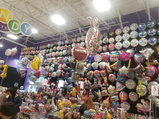 Consignment Shop «Lucky Star Consignment Clothing», reviews and photos, 3276 NW Plaza Rd, Silverdale, WA 98383, USA