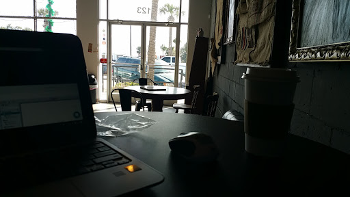 Coffee Shop «Wild Bear Coffee», reviews and photos, 123 E Main St, Tavares, FL 32778, USA