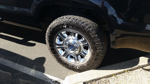 Car Detailing Service «5 Star Car Wash & Detail Center», reviews and photos, 520 Orange Dr, Vacaville, CA 95687, USA