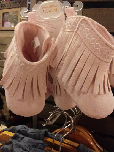 American Restaurant «Cracker Barrel Old Country Store», reviews and photos, 716 N Campbell Station Rd, Farragut, TN 37934, USA