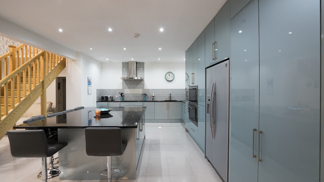 Reviews of Cleveland Kitchens & Bedrooms in Liverpool - Interior designer