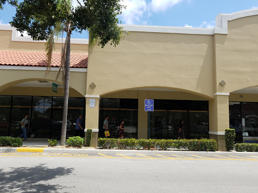 Home Improvement Store «True Value», reviews and photos, 2555 N Hiatus Rd, Hollywood, FL 33026, USA