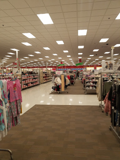 Department Store «Target», reviews and photos, 1135 Woodstock Rd, Roswell, GA 30075, USA