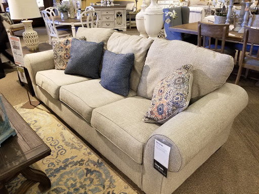 Furniture Store «Ashley HomeStore», reviews and photos, 200 Broadview Village Square, Broadview, IL 60155, USA