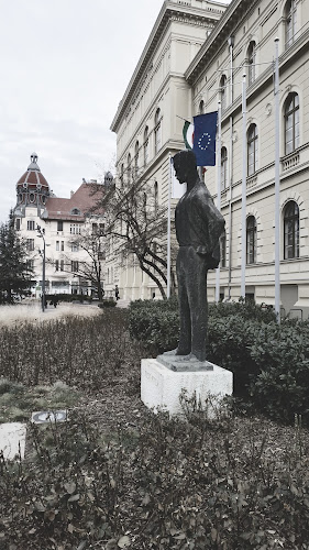 Szeged, Dugonics tér 13, 6720 Magyarország