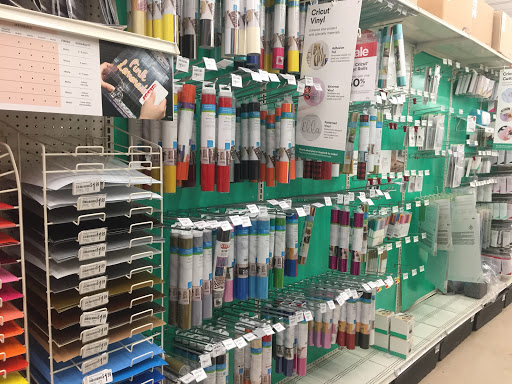 Craft Store «Michaels», reviews and photos, 465 River Rd, Edgewater, NJ 07020, USA