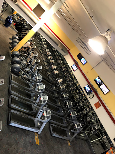 Gym «Blast! Fitness - Blackstone & Shaw», reviews and photos, 5137 N Blackstone Ave, Fresno, CA 93710, USA
