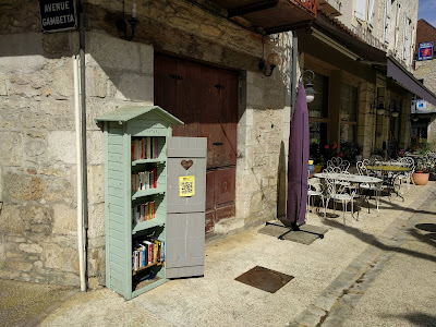 La Cabane à Livres à Souillac