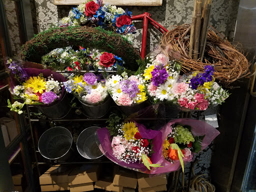 Florist «The Flower Shoppe», reviews and photos, 14 New Hyde Park Rd, Franklin Square, NY 11010, USA