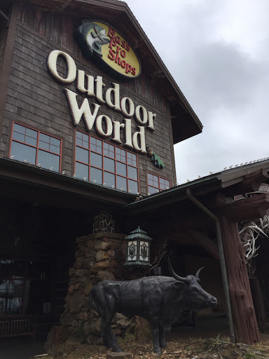 Sporting Goods Store «Bass Pro Shops», reviews and photos, 1000 Basspro Dr, Houston, TX 77047, USA